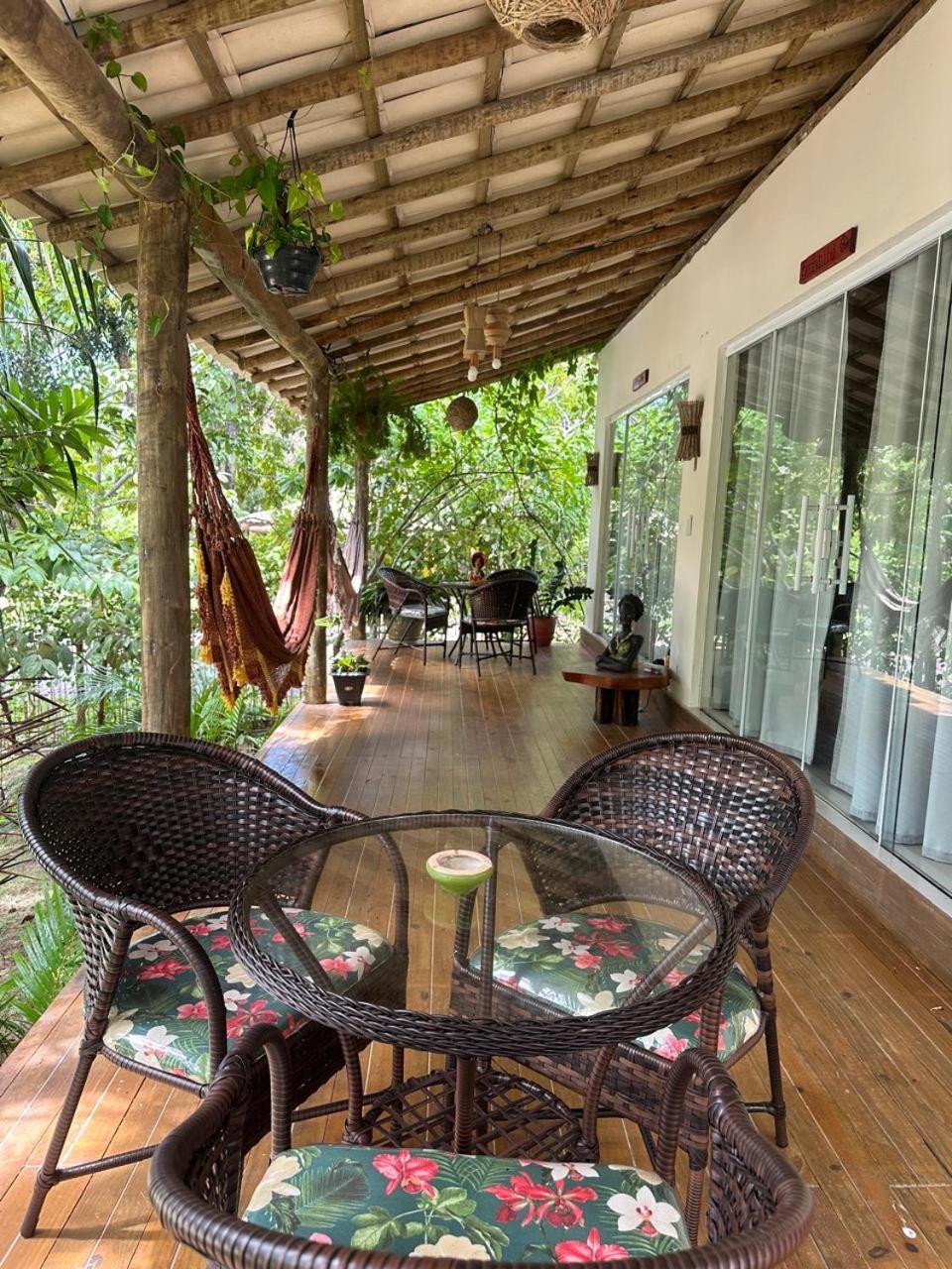 Aruana Suites Seu Refugio Entre Arvores A 5Km Da Vila De Praia Do Forte Exterior foto